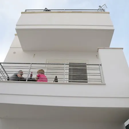 Guest house Al Ponte 4*